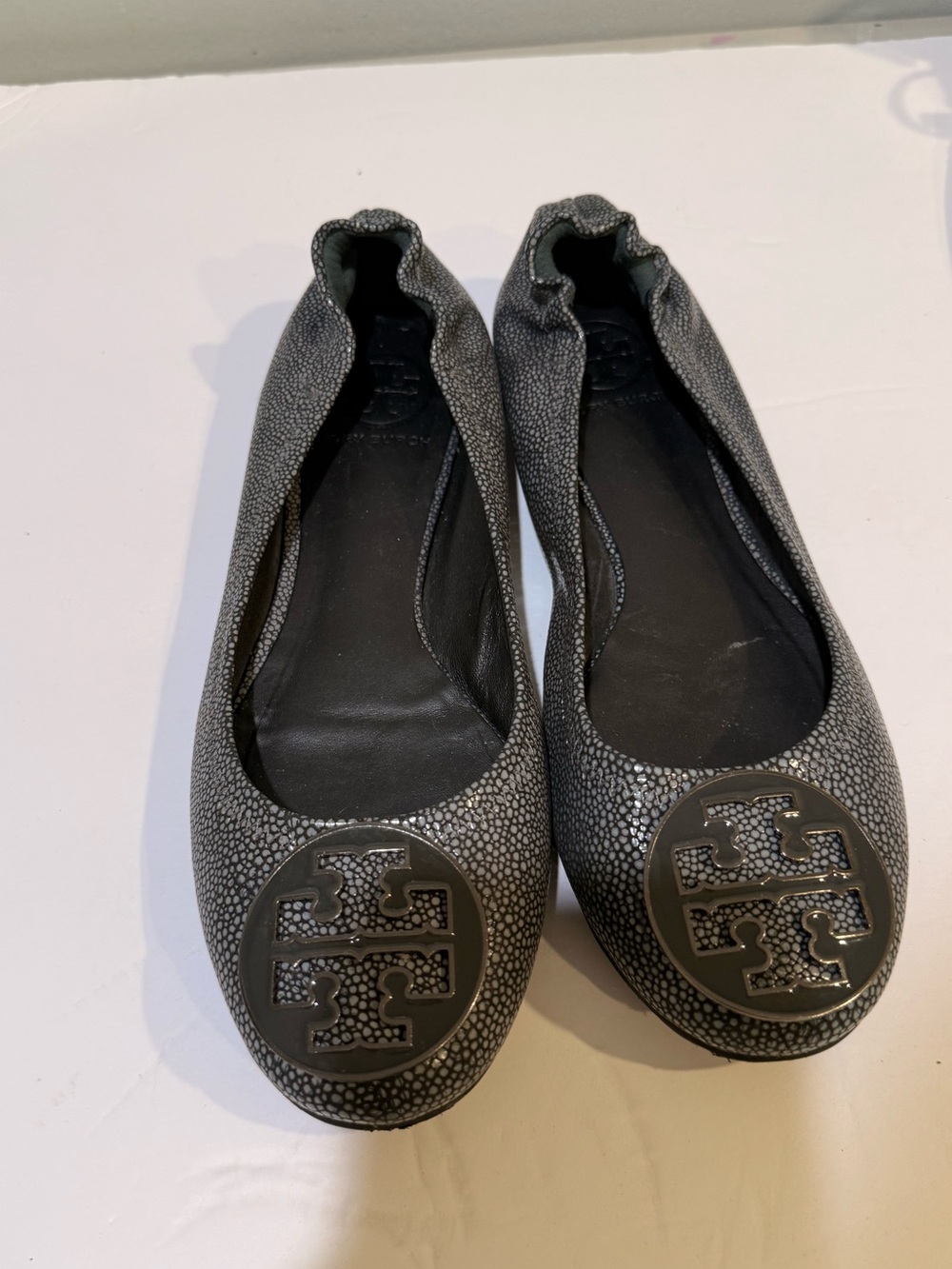 Tory Burch Gray Textured Logo Ballet Flats